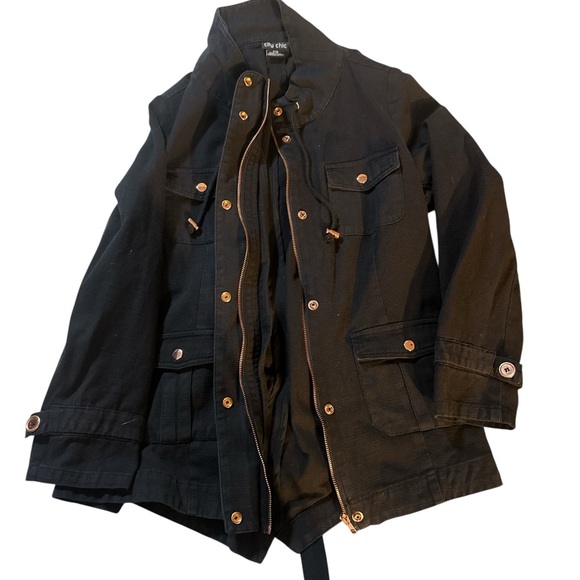 City Chic Black Utility Jacket with Classic Workwear Design - Picture 5 of 11